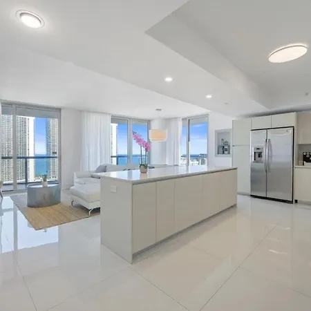 Luxury 3Br With Stunning Views On High Floor Apartment